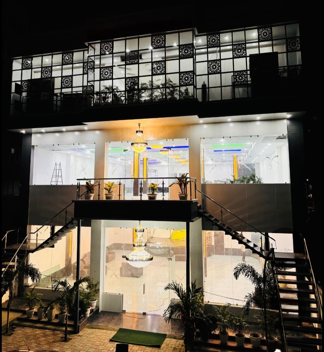 Sayamwar Hall Building