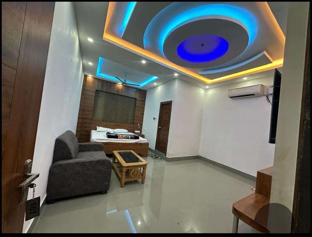 Rooms & Homestay